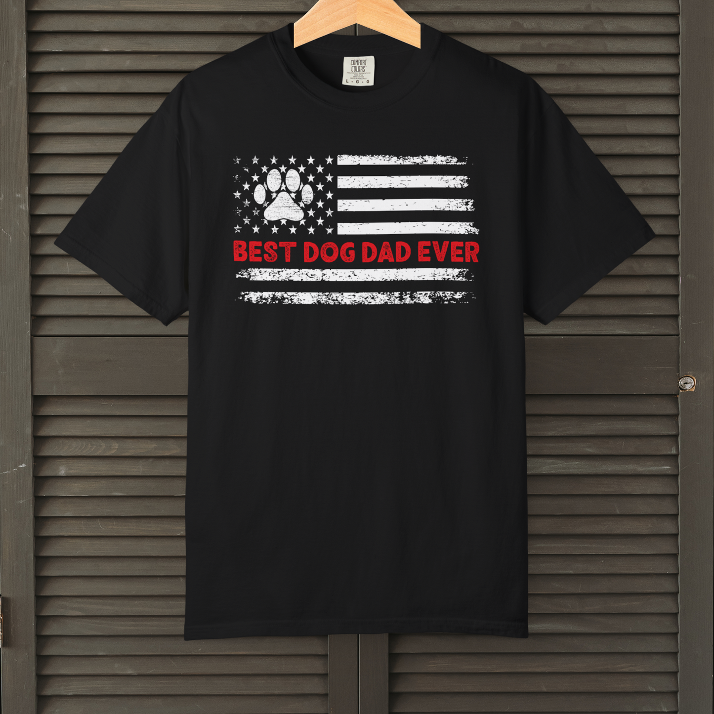 Best Dog Dad Ever Shirt Funny Patriotic Paw Print Tee for Proud Dog Lovers, Father's Day Gift from the Dog