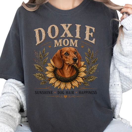 Red Dachshund Mom Sunflower Shirt