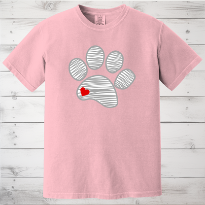 Sketched Paw Print Heart T-Shirt – Minimalist Dog Lover Tee with Cute Red Heart Design