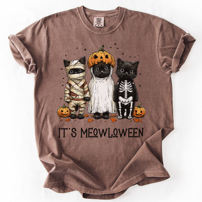Halloween Cats in Costumes Tee