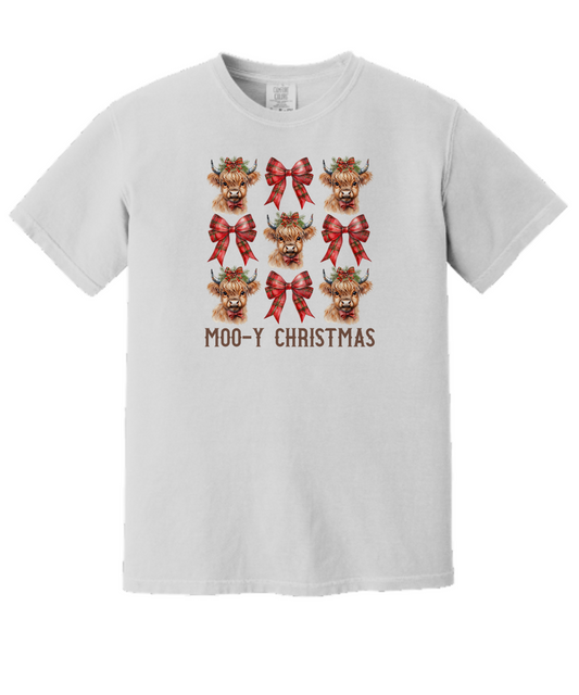 Christmas Cow Shirt, Coquette Cow Shirt, Cow Women Shirt, Cow Lover Shirt, Christmas Shirt, Highland Cow Tee, Farm Xmas