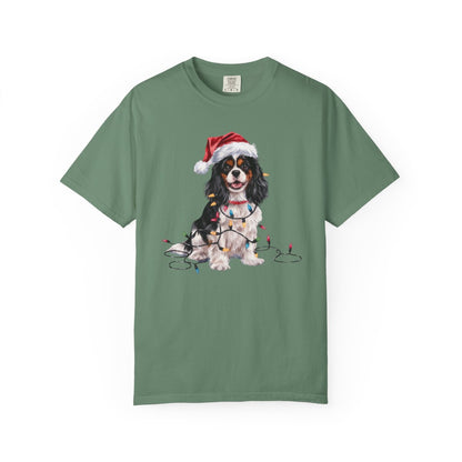 Tri-Color Cavalier King Charles Spaniel Christmas T-Shirt, Festive Dog Lover Holiday Gift, Santa Hat Dog Tee, Cute Cavalier Art