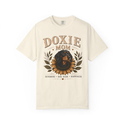 Black and Tan Dachshund Mom Shirt, Doxie Sunflower Tee, Vintage Dog Lover Gift