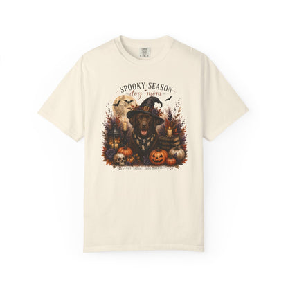 Chocolate Lab Spooky Season Dog Mom Halloween Shirt