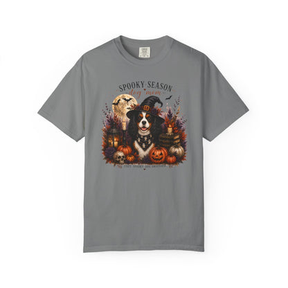Tricolor Cavalier Spooky Season Dog Mom Halloween Shirt