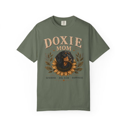 Black and Tan Dachshund Mom Shirt, Doxie Sunflower Tee, Vintage Dog Lover Gift