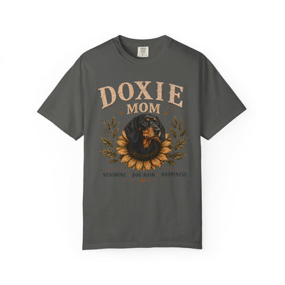 Black and Tan Dachshund Mom Shirt, Doxie Sunflower Tee, Vintage Dog Lover Gift